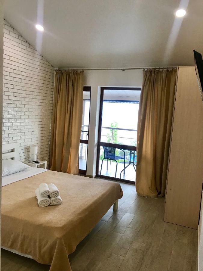 Золотий Лев Hotel Zatoka Buitenkant foto